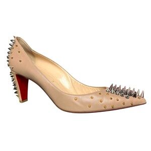 CHRISTIAN LOUBOUTIN Goldopump Spike Studded Nude Pointed Toe Pumps Heels \\ 38